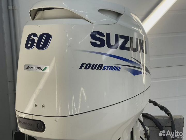 Лодочный мотор Suzuki (Сузуки) DF60ATL, белый