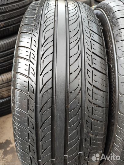 Kenda KR32 Kuavela SL 215/60 R17 96H