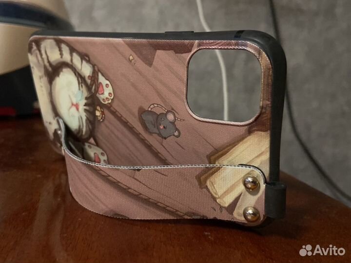 Чехол на iPhone 11