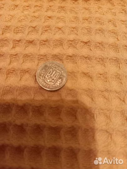 Коллекционные монеты 1992г10гривеннемагнитУкраина)