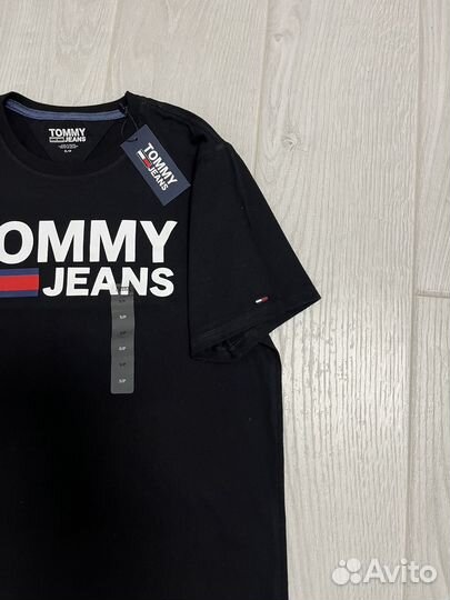 Футболка новая Tommy jeans оригинал р.S унисекс