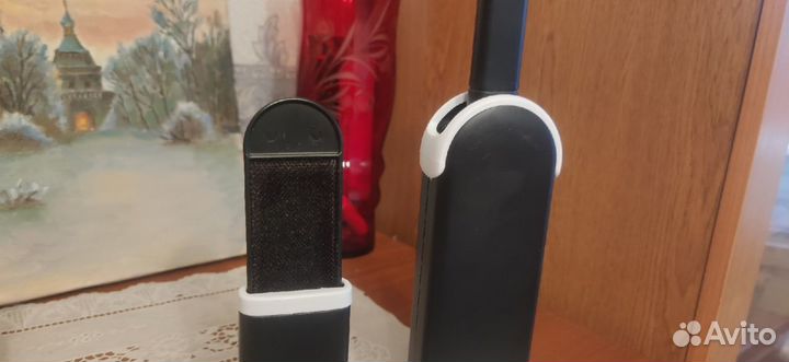 Самоочищающаяся щетка для одежды Leomax