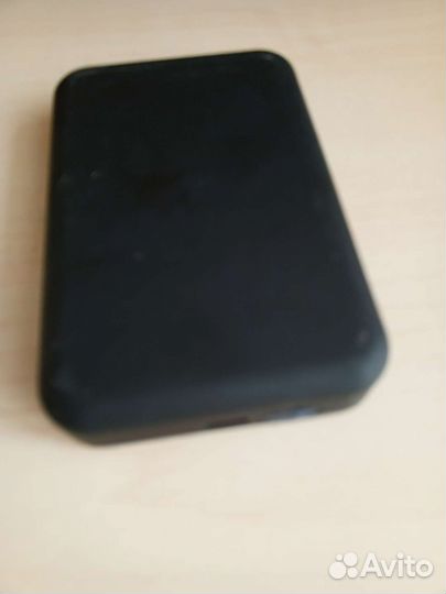 Повербанк apple