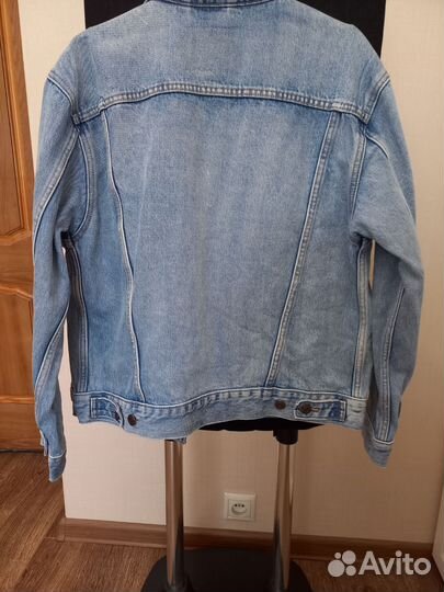 Джинсовая куртка levis женская