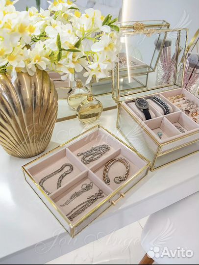 Шкатулка для ювелирных украшений