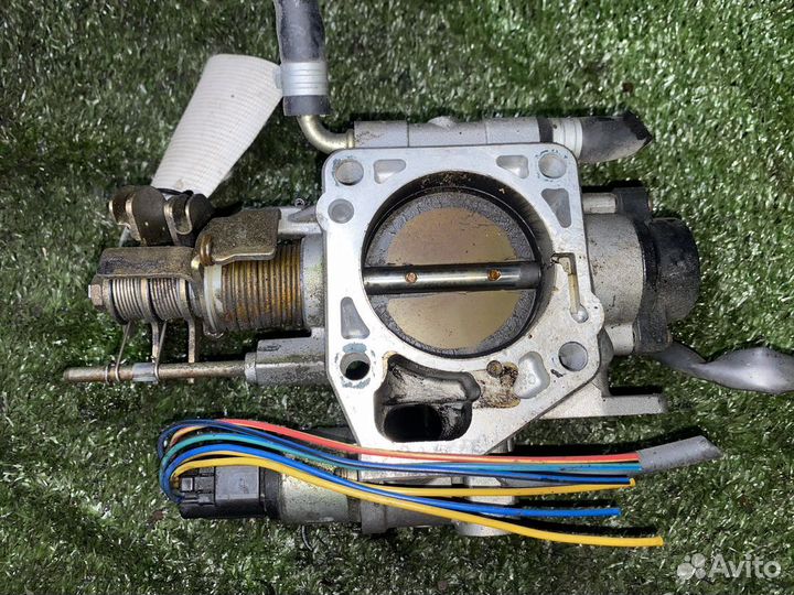 Заслонка дроссельная EJ251 Subaru Legacy 16114AA81