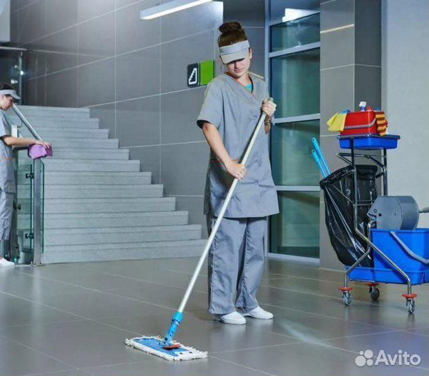 Требуется уборщица/к торговых площадей