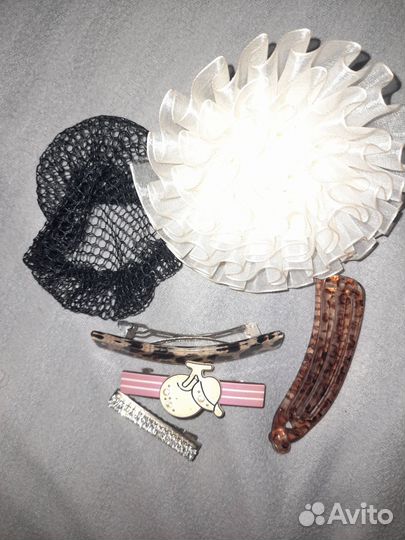 Заколки для волос