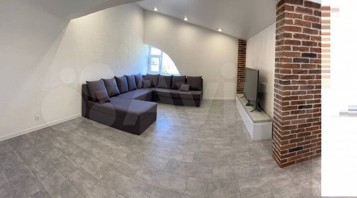 3-к. квартира, 93 м², 3/3 эт.