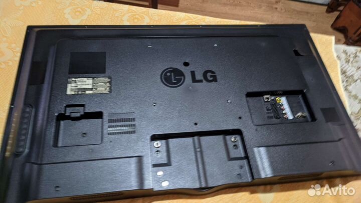 Телевизор 3D LG 42 la621v