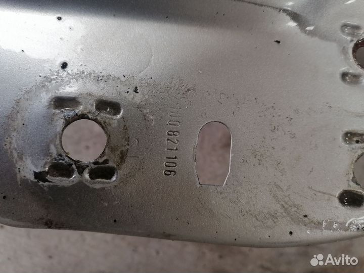 Крыло переднее правое skoda octavia a4