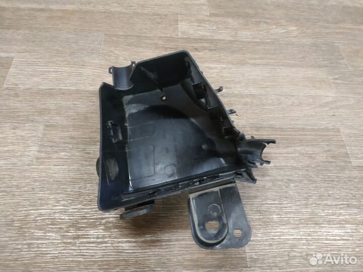 Корпус блока предохранителей Renault Logan Sandero