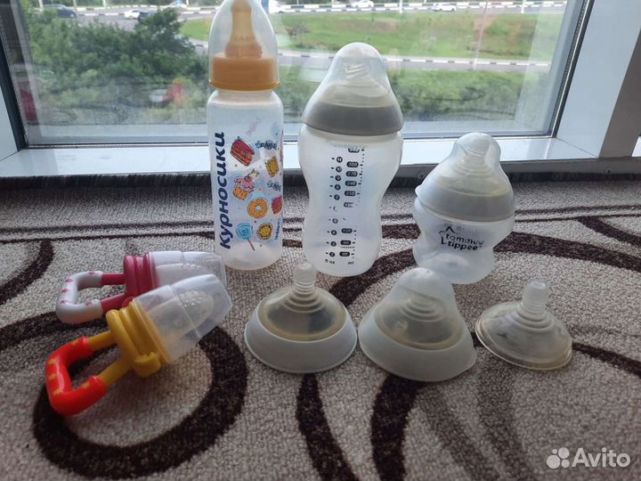 Бутылочки для малышей и ниблер