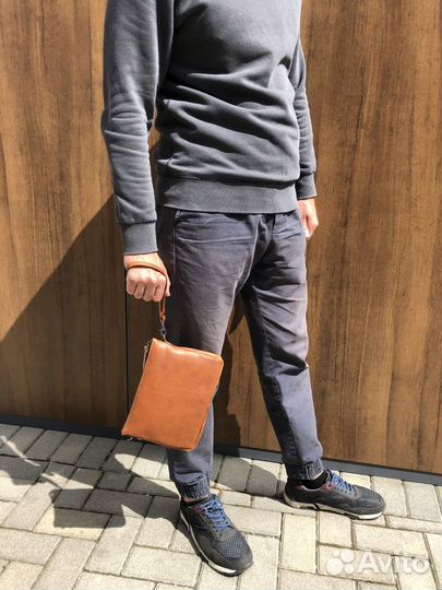 Борсетка из натуральной кожи