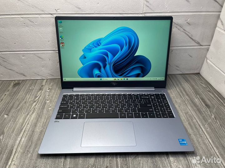 Ноутбук Itel spirit 2 I3 8+256