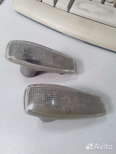 Повторитель поворотника Мицубиси Каризма