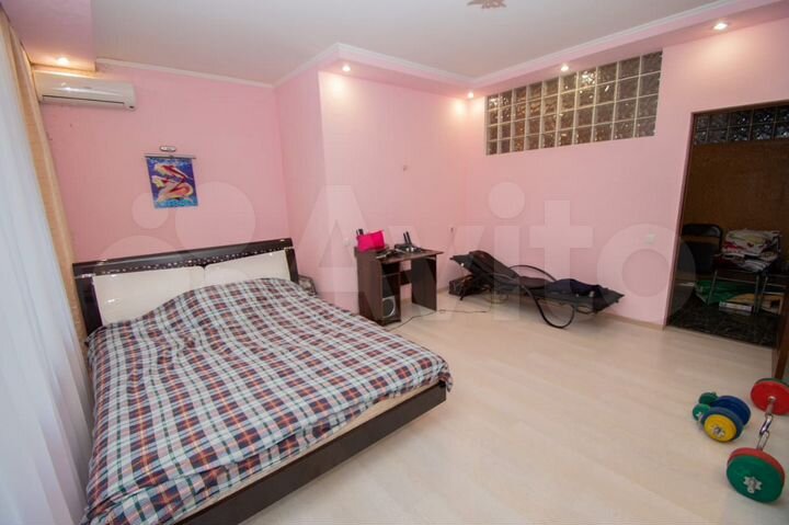 3-к. квартира, 109 м², 2/6 эт.