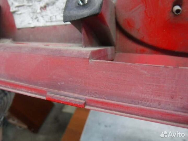 Накладка двери багажника Hyundai Getz G4EE 2009