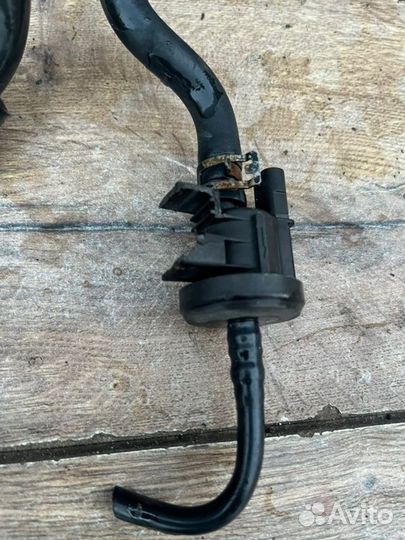 Трубка охлаждения двигателя Audi 3 8P 1.8 2008