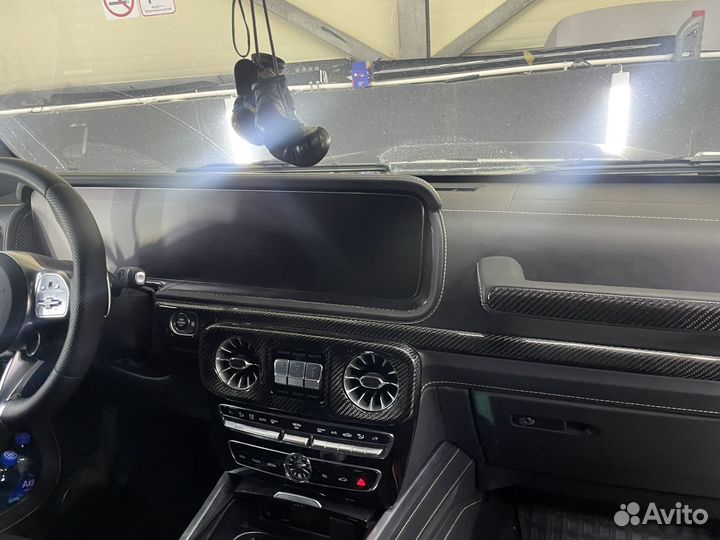 Карбоновые вствки в салон на Mercedes G63 / 350d