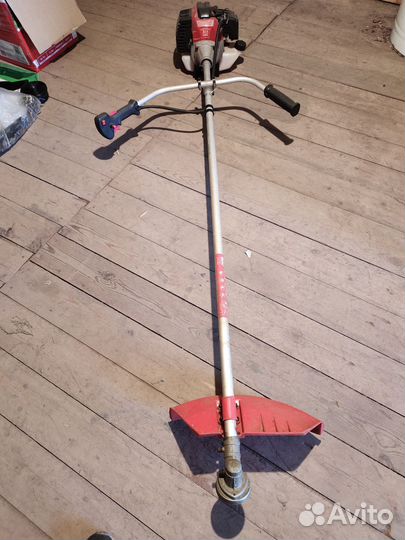 Газонокосилка бензиновая