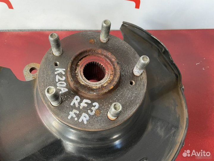 Ступица передняя правая Honda Stepwgn RF3 2.0 AT