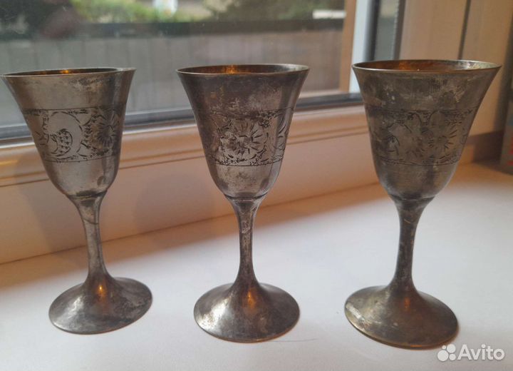 Рюмка, штихельная работа