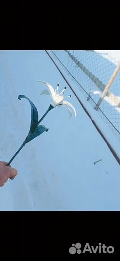 Лилия из металла