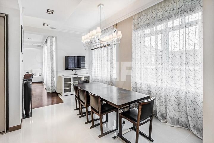 4-к. квартира, 185 м², 5/8 эт.