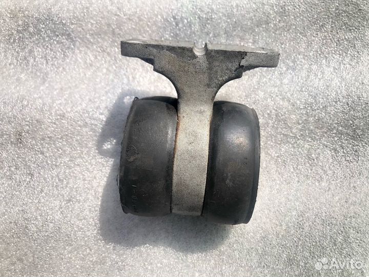 Buell XB12R Firebolt задняя опора двигателя