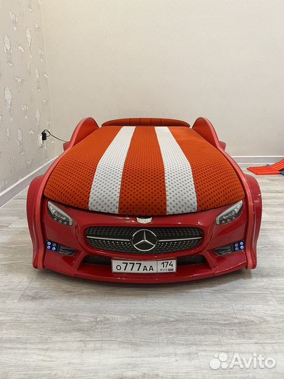 Детская кровать машина с подсветкой