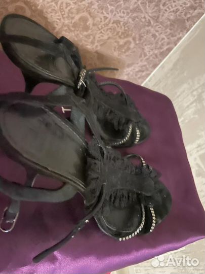 Босоножки женские