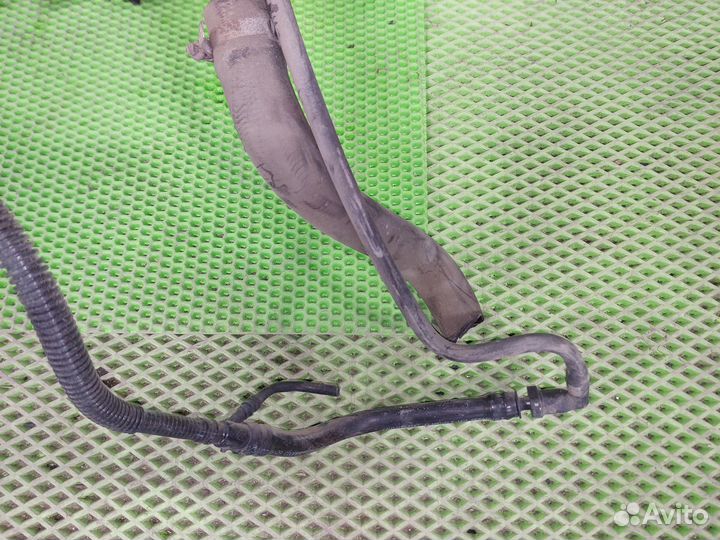 Горловина топливного бака Ford Explorer 4 U251