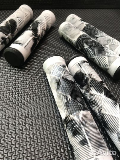 Грипсы / ручки для самоката