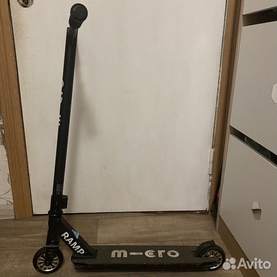 Трюковой самокат Micro ramp