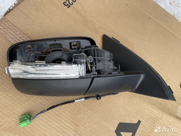Зеркало правое вольво XC60 -17 31371411