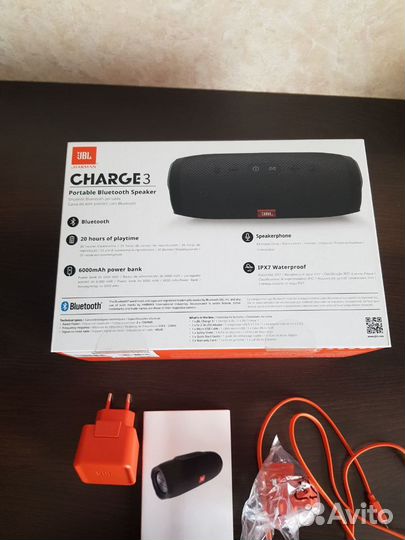 Колонка jbl charge 3