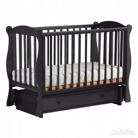 Детская кроватка маятником с ящиком и матрас