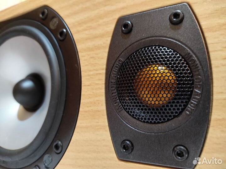 Центр/тыл Monitor Audio Bronze Centre (Англия)