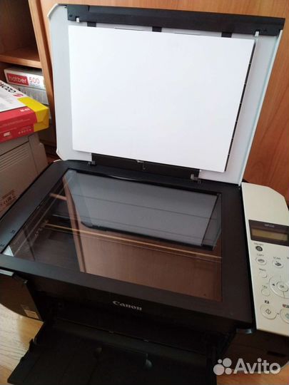 Принтер сканер копир цветной Canon mp220