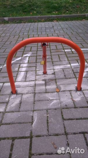 Установка парковочного барьера