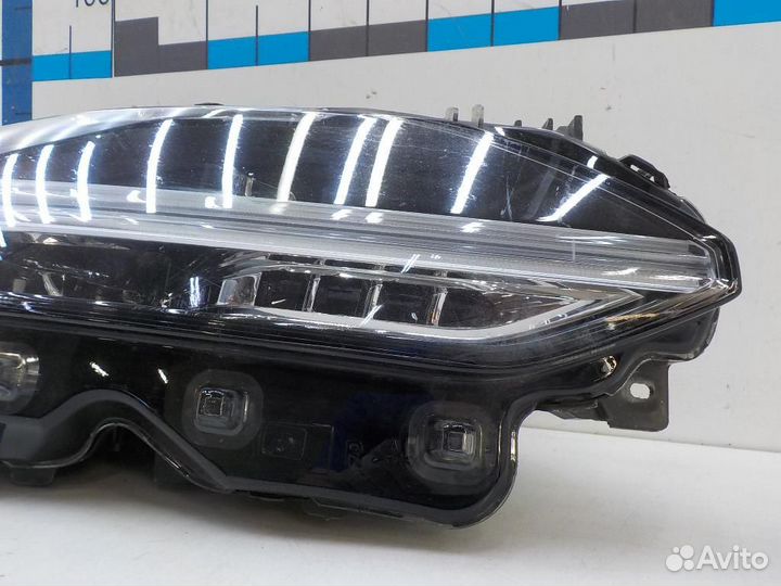 Фара правая Volvo V90/V90 Cross Country