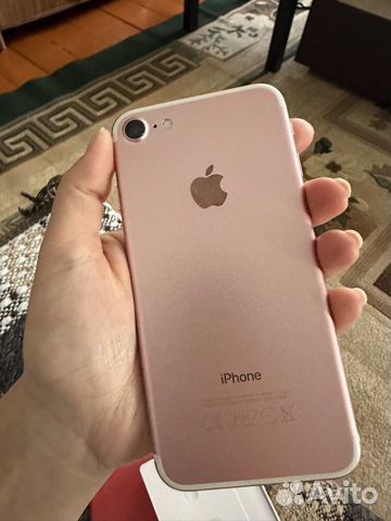 Телефон iPhone 7 32 гб