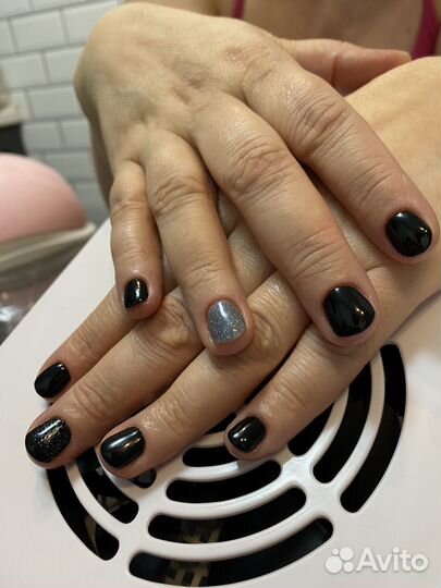 Маникюр, покрытие гель лаком, наращивание