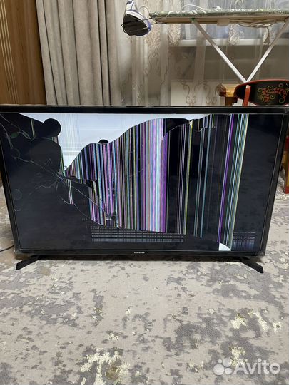 Телевизор Samsung SMART 32 на запчасти