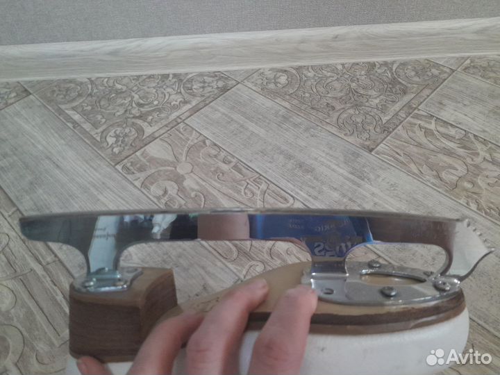 Фигурные коньки risport,по стельки 23 см