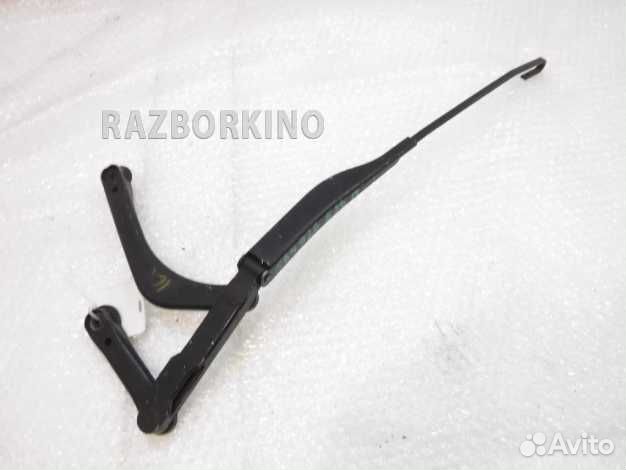 Поводок стеклоочистителя передний BMW 7 E38