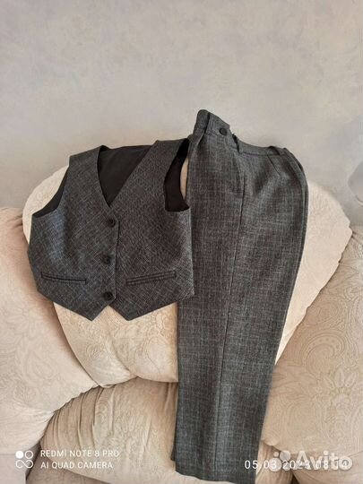 Костюм тройка