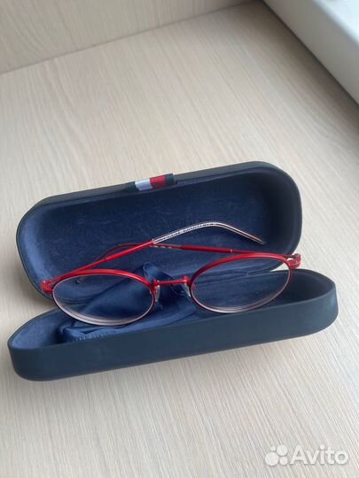 Очки tommy hilfiger