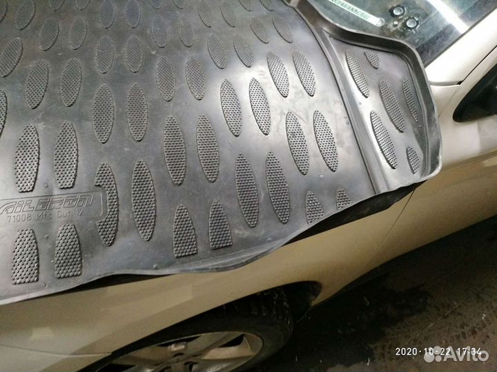Коврик багажника